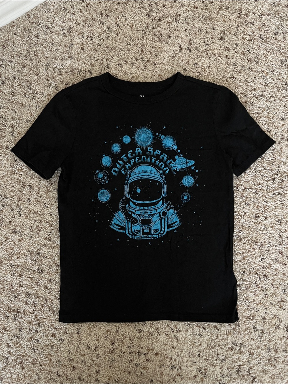 Gap Boys Cotton T-Shirt Bundle 2 Pack Medium Shark Astronaut Design - Picture 3 of 3
